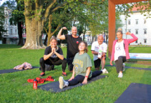 Im Stadtpark finden im Sommer wöchentlich kostenlose Fitness-Gruppenkurse statt